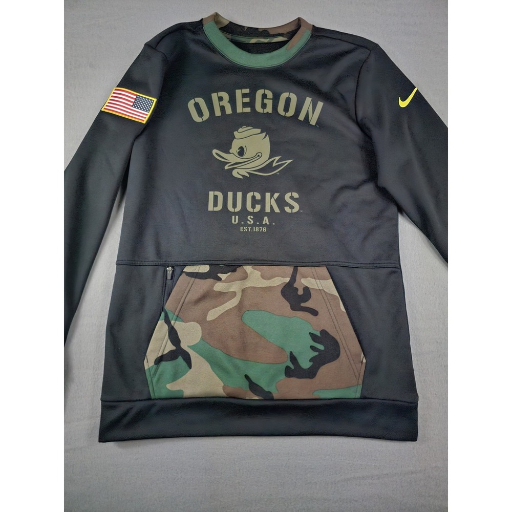 Oregon Ducks Men's Black Salute To Service Pullover Sweatshirt